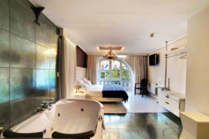 Jacuzzi Hotel Pilar Plaza