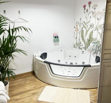 Apartamentos y Casas Rurales en Benaocaz con Jacuzzi