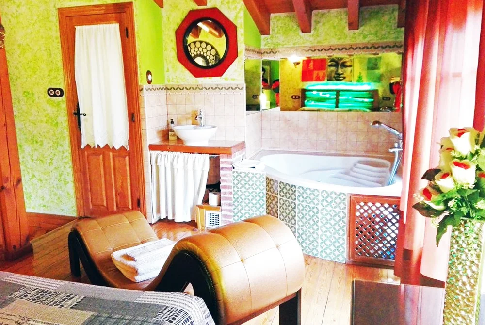 Casa Rural Mirador relax Suite Love jacuzzi habitacion avila