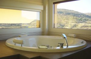 Casa Rural con Jacuzzi en la Habitación en Burgos