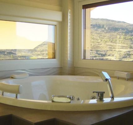 Casa Rural con Jacuzzi en la Habitación en Burgos