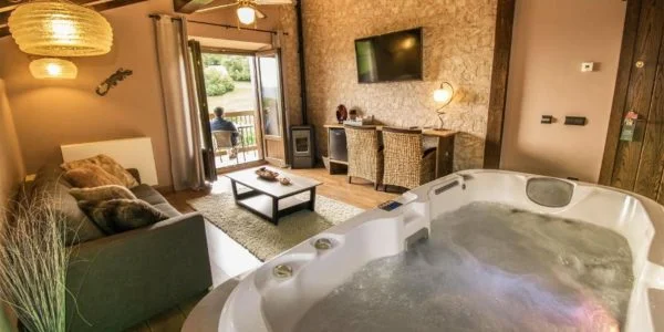 Casa Rural en Ziga con Jacuzzi