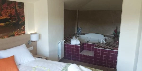 Hostal Rural con Jacuzzi en Torres del Río