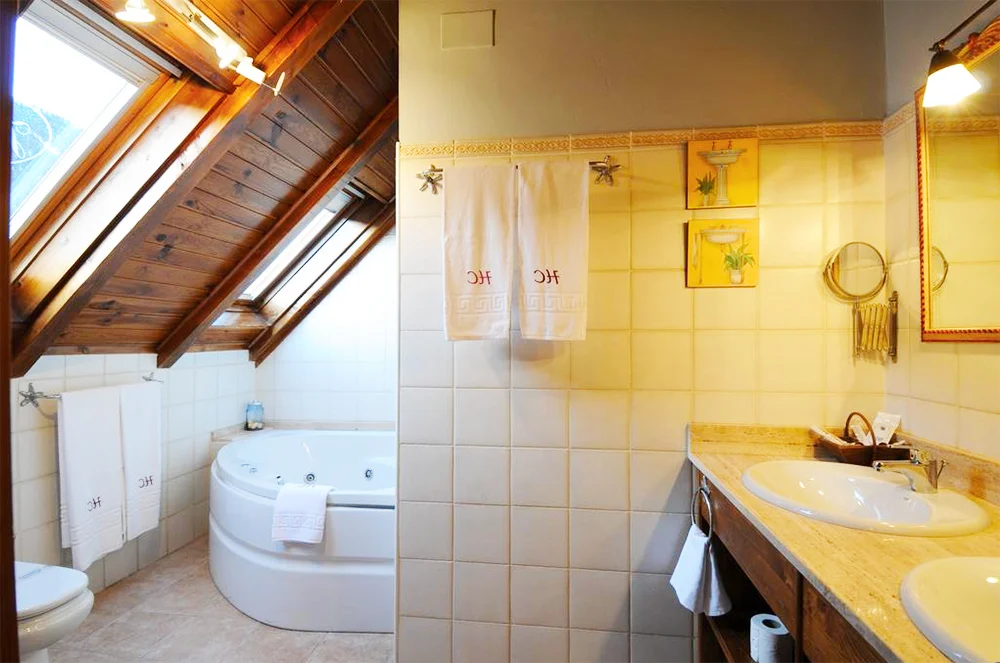 Hotel Colomers jacuzzi habitacion lleida