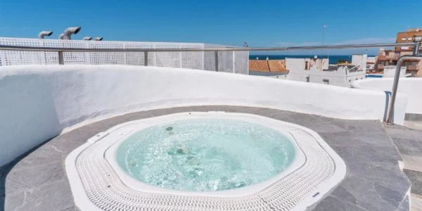 Hotel con Jacuzzi en la Habitación en Chipiona