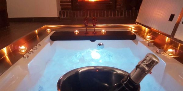 Hoteles y Suites con Jacuzzi en Babilafuente