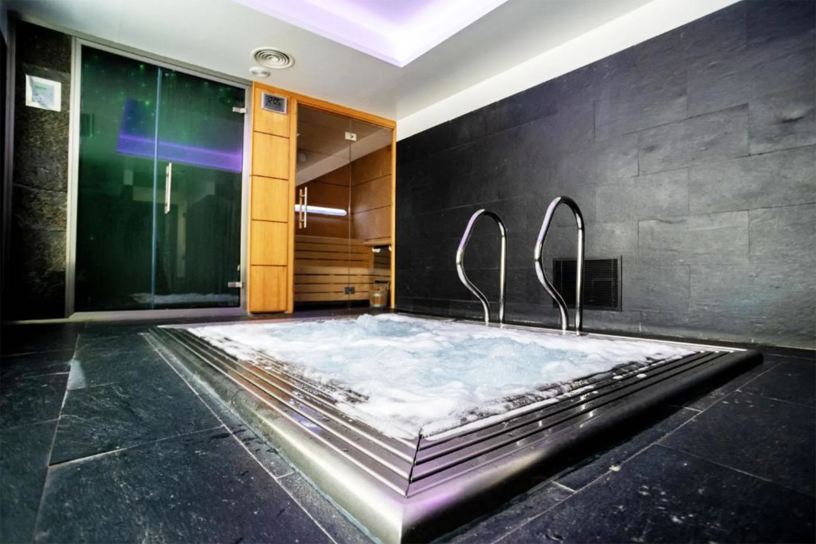 Hotel en Castellote con Jacuzzi Hotel en Castellote con Jacuzzi