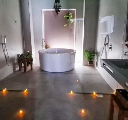Hoteles en Almería con Jacuzzi en la Habitación