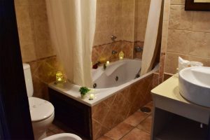 Hoteles en Aracena con Jacuzzi en la Habitación