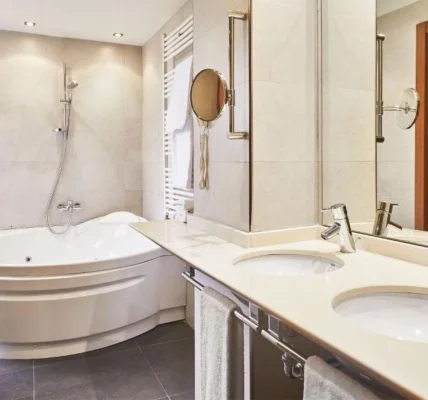 Hoteles en Gijón con Jacuzzi en la Habitacion