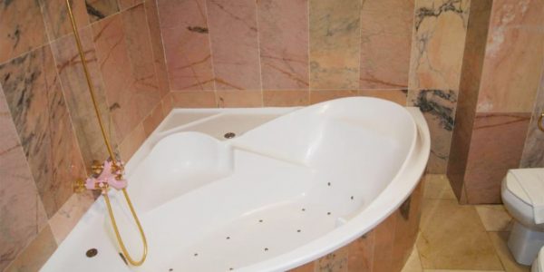 Hoteles en Hellín con Jacuzzi