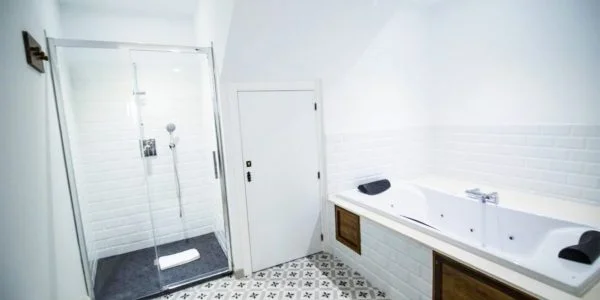 Hoteles en Mondéjar con Jacuzzi