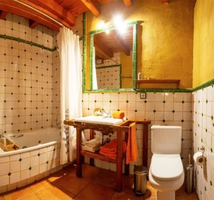 Casa Rural en Valverde de los Arroyos con Jacuzzi