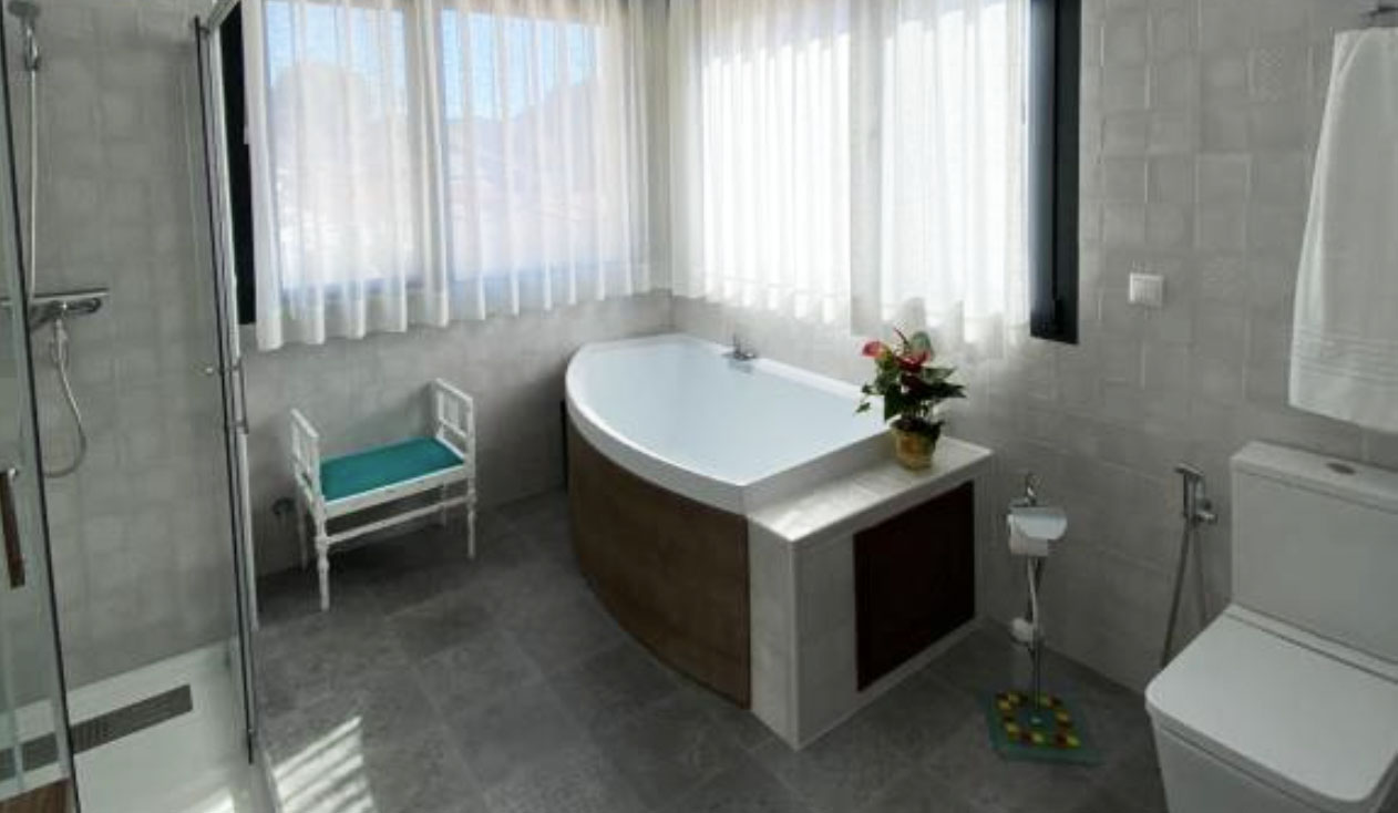 Jacuzzi Casa Rural El Balcon de Josefinass Riópar