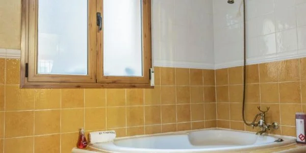 Casa Rural en Otero de Herreros con Jacuzzi