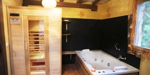 Casa Rural en Monasterio con Jacuzzi