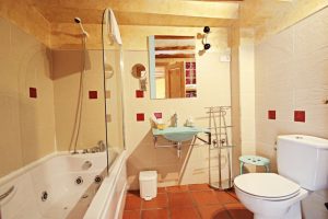 Casa Rural en Clavijo con Jacuzzi