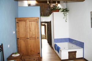 Casa Rural en Arroyo de las Fraguas con Jacuzzi