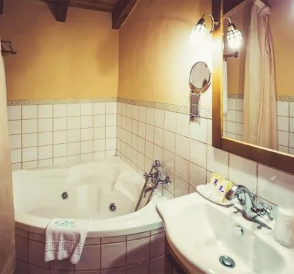 Casa Rural en Elche de la Sierra con Jacuzzi
