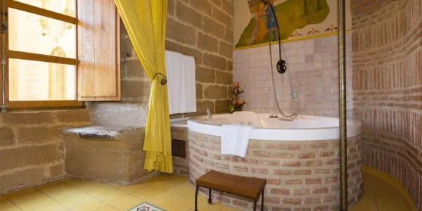 Hotel en Casalarreina con Jacuzzi