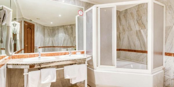 Hotel en Santa Marta de Tormes con Jacuzzi