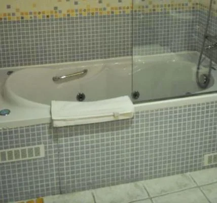 Hoteles en Ráfales con Jacuzzi