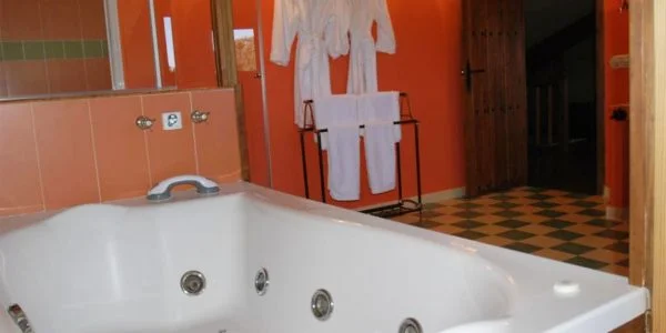 Hotel en Puerto de Béjar con Jacuzzi