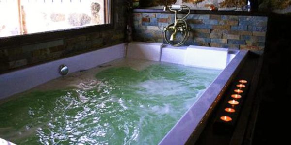 Hotel en Mogarraz con Jacuzzi