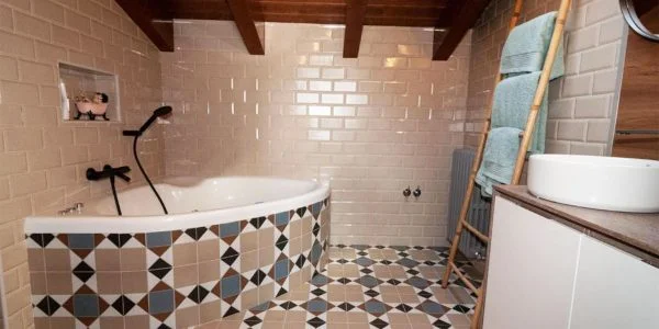 Casa Rural en Campillo de Dueñas con Jacuzzi