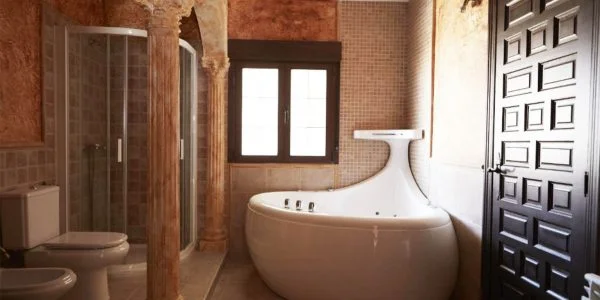 Hotel en Horcajo de las Torres con Jacuzzi