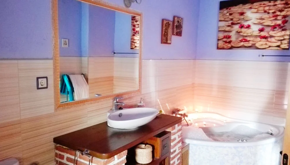 Nature Love jacuzzi habitacion avila
